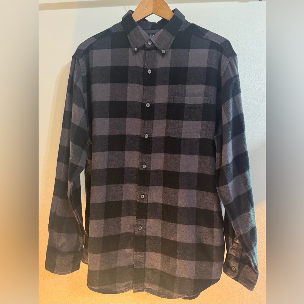 Croft & Barrow Men's Black and Gray Plaid Shirt
